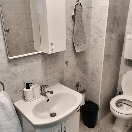 Cista Desetka Lejlighed Požarevac